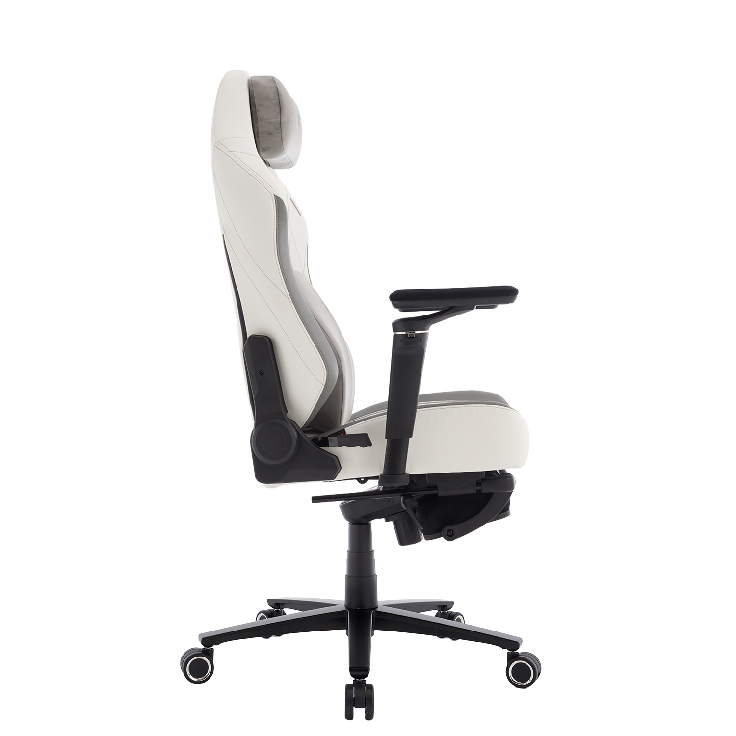 360° view of TTRacing Maxx Pro Gaming Chair - angle 4