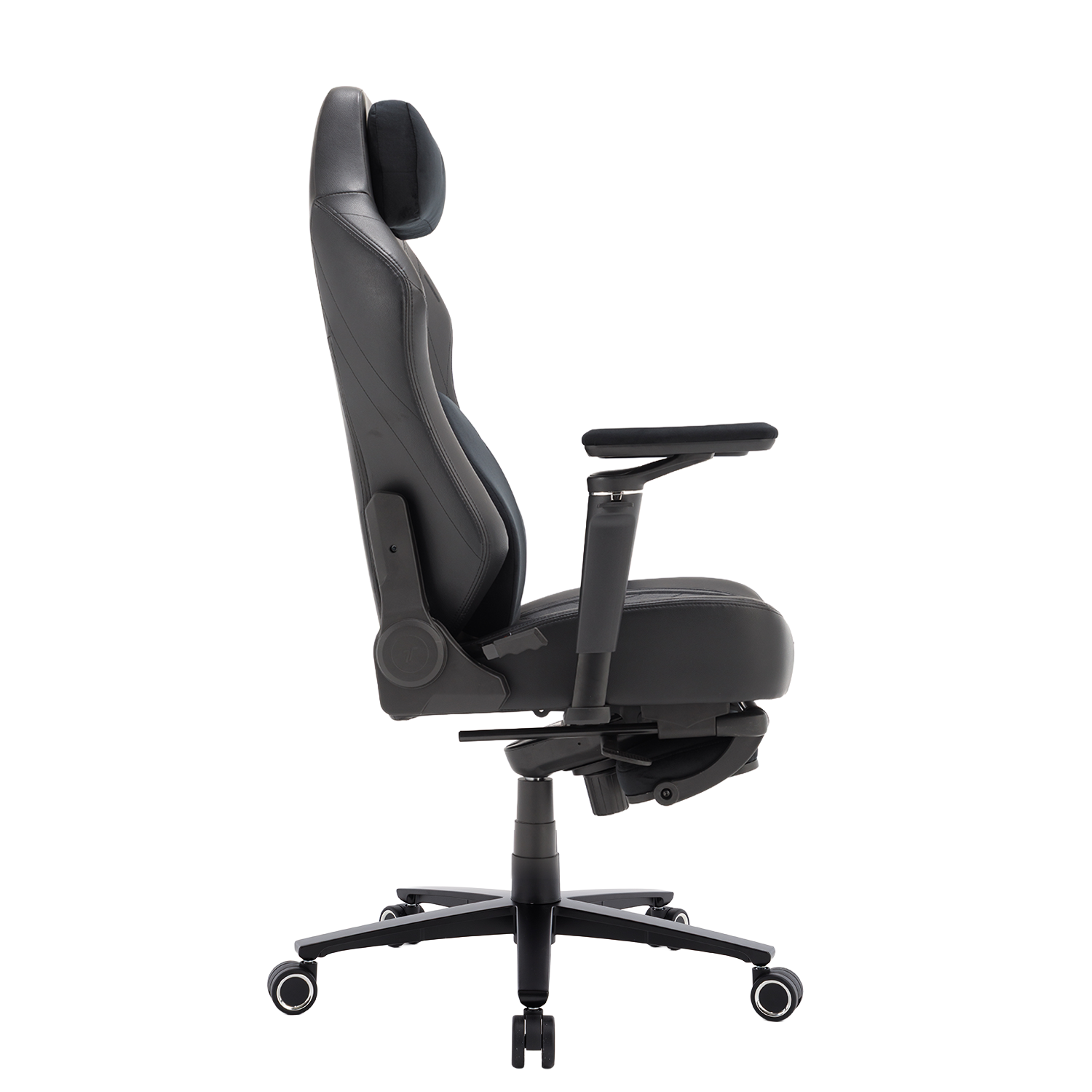 360° view of TTRacing Maxx Pro Gaming Chair - angle 4